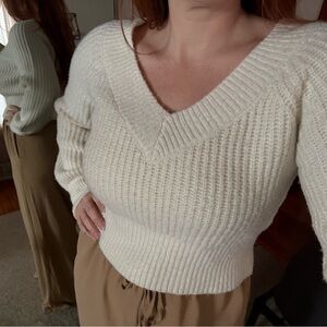 Cozy V-Neck Cream Sweater Medium